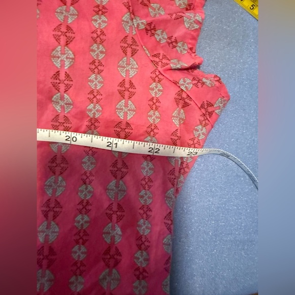 The Cat’s Pajamas Pink Notched Collar Pajama Top and Bottom Set - Picture 5 of 11